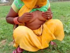 Hardcore Indian outdoor sex with Radhika bhabhi in Hindi audio