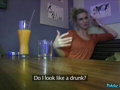 Amatoriale, Culo, Bagno, Pompino, All'aperto, Punto di vista pov, Pubblico, Bagnata