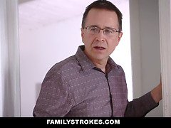 Zadek, Krásky, Blondýna, Prsatá, Podvádění, Hd, Nevlastní máma, Punčochy