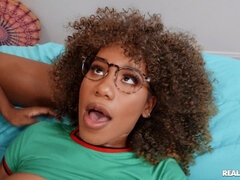 Amatör, Rumpa, Doggystyle, Kkm, Glasögon, Kök, Spanking, Tatuering