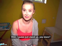 Långt ner i halsen, Naturliga tuttar, Orgasm, Pov, Offentlig, Verklighet, Rakad, Tuttar