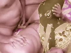 Vacker, Sovrum, Stor stjärt, Stora tuttar, Indisk, Milf, Mamma, Naturliga tuttar