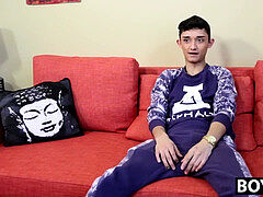 Indian stud Casey Xander luvs his solo session time