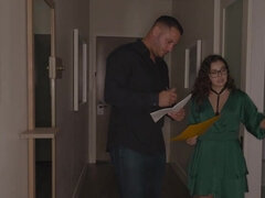 18 ans, Amateur, Nana, Gros cul, Brunette brune, Tromperie, Mère que j'aimerais baiser, Adolescente