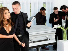 Азиатки, Большой член, Большие сиськи, Брюнетки, Собачьи, Межрасовый секс, Милф, В офисе