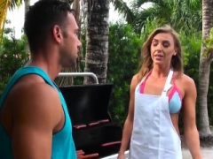 Szőke, Kutya póz, Ujjazás, Lábfej fétis, Fehérnemű, Érett feleség, Szabadban, Begyek