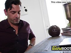 Iso kulli, Tumma, Rankka, Hd, Sekarotuinen, Hirviö, Pienikokoinen, Teini