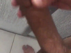 素人, 浴室, デカチン, 手コキする, 一人