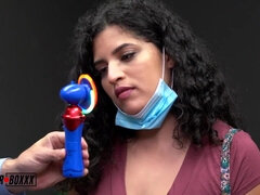 Debela dekleta, Busty, Globoko grlo, Fetiš, Hardcore, Naravne joške, Pisarna, Joške