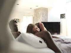 Store bryster, Sort, Blondine, Pik sutte, Langt ned i halsen, Hårdt, Imellem racer, Monster