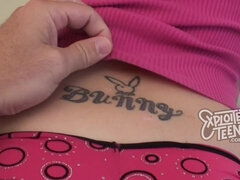 18 anos, Boquete, Bonitinhoa fofoa atraente, Pontos de vista, Ruivoa, Raspar depilar, Altoa, Adolescente