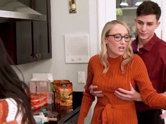 Rowdy thanks FUCKING giving with freeuse stepfamily