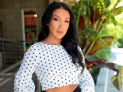 Anal, Cul, Sucer une bite, Doigter, Poilue, Mère que j'aimerais baiser, Dénudage, Jouets