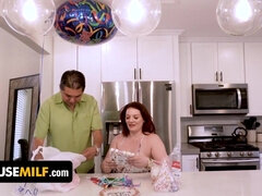 Поза 69, Большая жопа, Большой член, Минет, Грудастые, Натуральные сиськи, Рыжие, Бритые