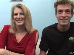 양성적인, 음경, 얼굴에, 그룹, 핸드잡, 집에서 만든, 나이든, 엄마