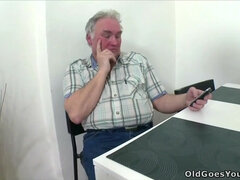 Leggy teen Ami filthy sex story