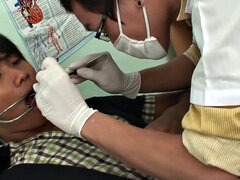 Asiatique, Tir de sperme, Médecin, Doigter, Homosexuelle, Chatte, Maigrichonne, Uniforme