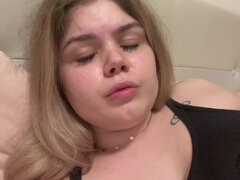 18 jaar, Enthousiasteling, Mooie dikke vrouwen, Blond, Scheten, Latijnse vrouw, Alleen, Tiener