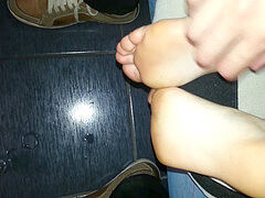 kittling Girlfriend's soles six (CRC) (19 years old)