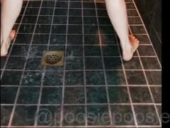 Gros seins, Plantureuse, Masturbation, Mature, Douche, Solo, Nénés