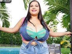 素人, ぽっちゃり, デカ尻, デカパイ, 茶髪の, ぽちゃ, ディルド, ストリッピング