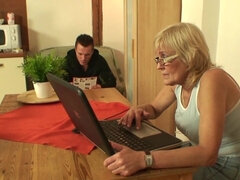 Avsugning, Otrohet, Tjeckisk, Granny, Hd, Man, Strumpbyxor, Stockings