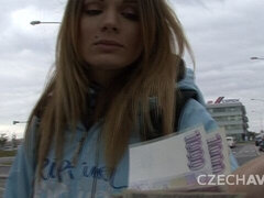 おもらし, デカ尻, ブロンド, 着衣女と全裸男, バック, お金, 自然山雀, アウトドア