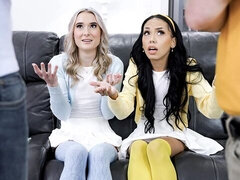 큰 음경, 오랄섹스, 도기스타일, 포섬, 자연의 가슴, 빼빼한, 청소년, 젖가슴