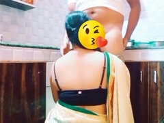 叔母, デカ尻, 自家製, キッチン, 熟年, 母, オマンコ, フェラする