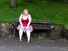 69, Bbw, Velké kozy, České, Honění, Hd, Na veřejnosti, Ječení