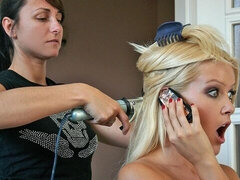 Store bryster, Give finger, Kysse, Lingerie, Onani, Mager, Stripning, Teenager