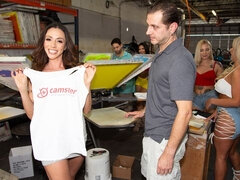 Stor stjärt, Stora tuttar, Blondin, Avsugning, Doggystyle, Handjobb, Orgie, Fitta