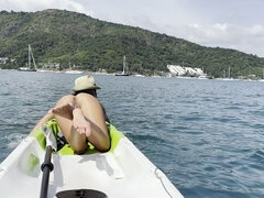 Amador amadora, Beleza, Peitos grandes, Ao ar livre cartaz de rua outdoor, Solo chão, Tatuagem
