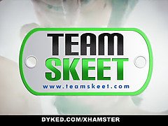 69 negenenzestig, Lesbisch, Likken, Moeder die ik wil neuken, Moeder, Kut duiken, Kousen, Vrouw