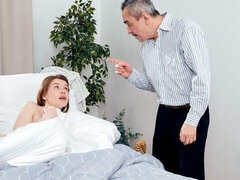 18 let, Velký zadek, Kuřba, Brunetka, Na pejska, Přírodní prsa, Teenka, Kozičky