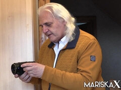 Брюнетки, Грудастые, Пухленькие, Дилдо, Грязь, Обнаженные, Бритые, Чулки