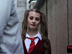 Babe, Britanke, Oblečena ženska in nag moški, Evropska, Fetiš, Zunaj, Zapeljana, Koščena