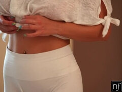 Gros cul, Gros seins, Queue, En levrette, Massage, Chatte, Chevaucher, Rasée