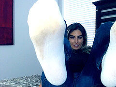 gals sweat-soaked socks out of uggs