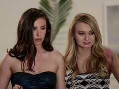 Store bryster, Pik sutte, Brunette, Langt ned i halsen, Fisse, Hård sex, Swingers, Bryster