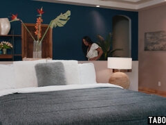 Grosse bite, Gros seins, Plantureuse, Femme couguar, Gorge profonde, Hard, Léchez, Mouillée