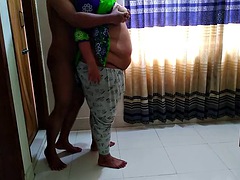 Amatorka, Analny, Arabskie, Duże cycki, Wytrysk, Pokojówka, Dojrzałe, Cycki