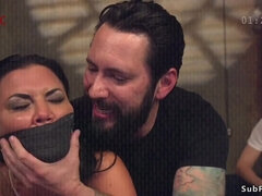 In den arsch, Sadomasochismus, Braunhaarige, Vollbusig, Fetisch, Ehemann, Milf, Ehefrau