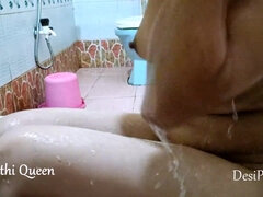 Amateur, Salle de bains, Gros seins, Poilue, Chatte, Douche, Adolescente, Mouillée