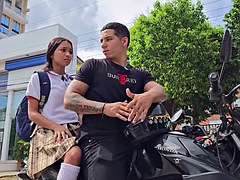 Grande cazzo, Pompino, Schizzo di sborra, Facciale, Divertente, Hardcore, Cavalcando, Uniforme