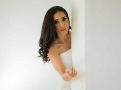 Peitos grandes, Boquete, Morena, Transar de quatro, Masturbação, Massagem, Raspar depilar, Tetas