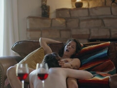 Anális szex, Kisbaba, Leszbikus