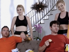 Blond, Pijpbeurt, Hondjeshouding, Hardcore, Hd, Tiener, Tieten likken