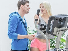 Grote kont, Grote lul, Blond, Pijpbeurt, Hondjeshouding, Natuurlijke tieten, Tiener, Tieten likken