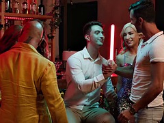 Analno, Orgija, Zabava